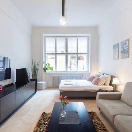 Luxury Apartment On Old Town Square Prag Exterior foto