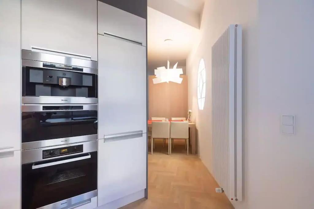 Luxury Apartment On Old Town Square Prag Exterior foto
