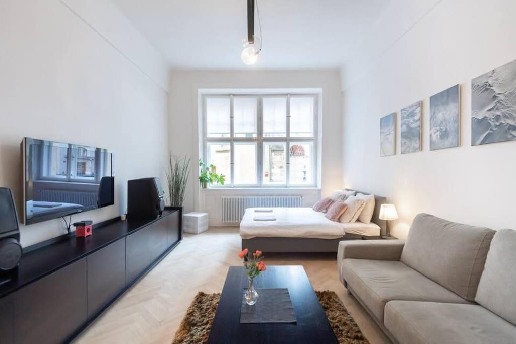 Luxury Apartment On Old Town Square Prag Exterior foto